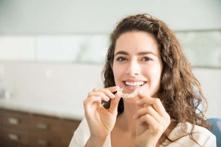 Benefits of Clear Aligners for Straightening Your Teeth