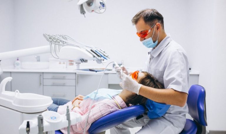 Beyond Regular Hours: The Lifesaving Expertise of the Emergency Dentist