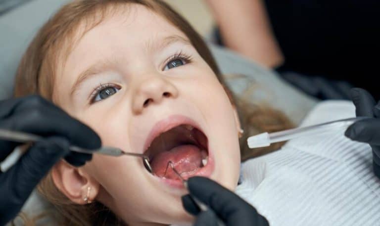 A Guide to Prepare Your Child for Tooth Extraction