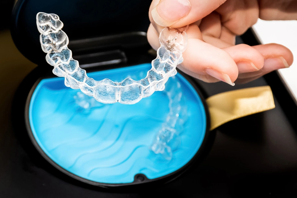 Invisalign<sup>®</sup> Faqs